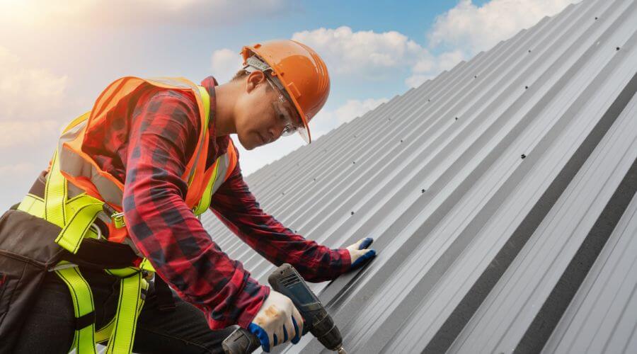 Owens Corning roofing contractor in Tonica, IL